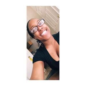 Meet your Posher, Tonya